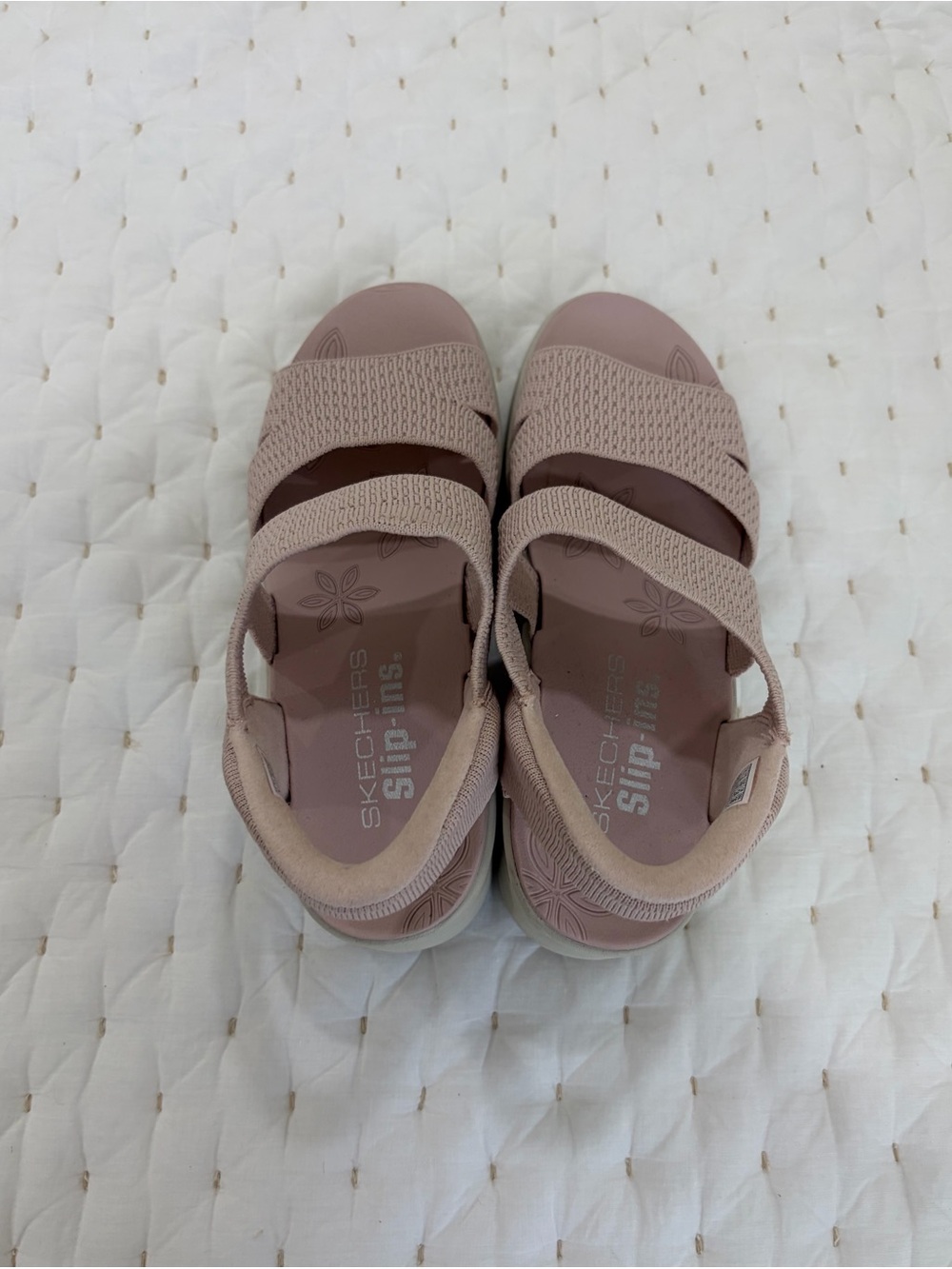 Skechers pink Blush slip on knit Sandals size 7 - Picture 8 of 11